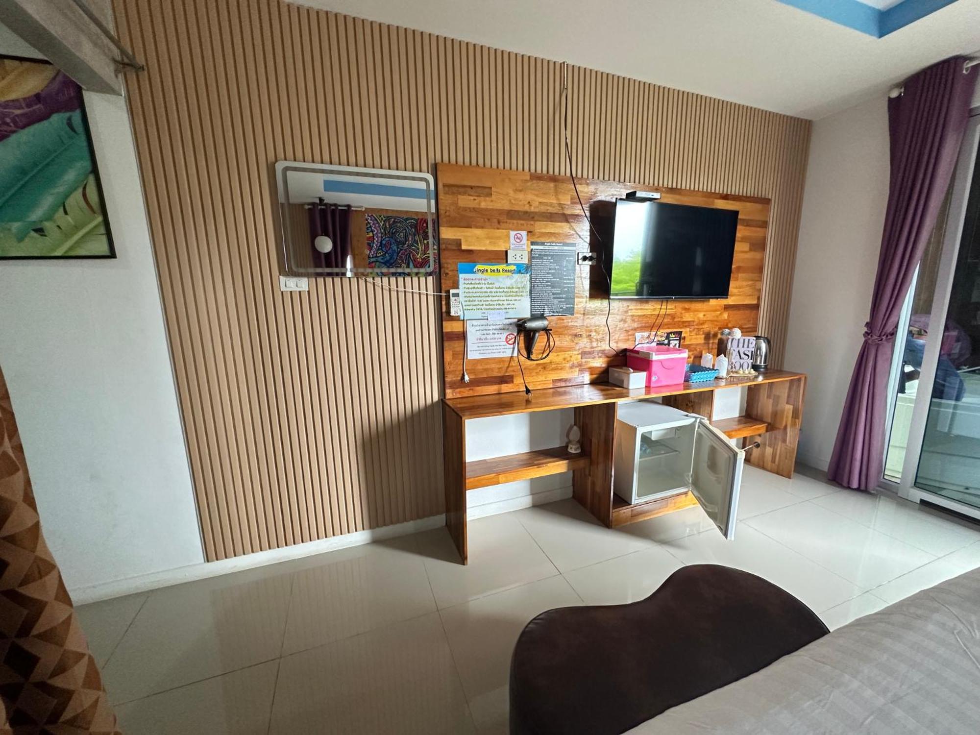 Preawwaan Seaview Ko Laan Hotel Ко Ларн Екстериор снимка
