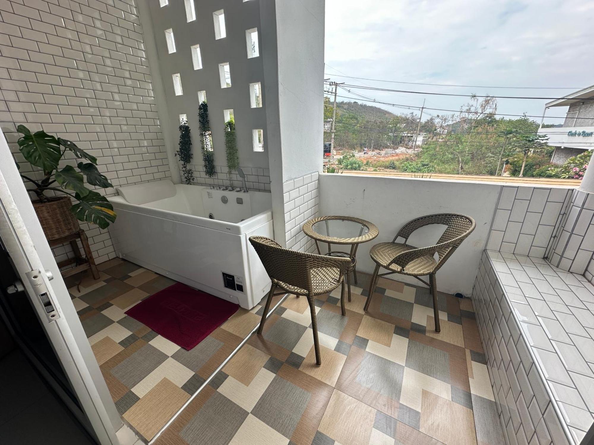 Preawwaan Seaview Ko Laan Hotel Ко Ларн Екстериор снимка