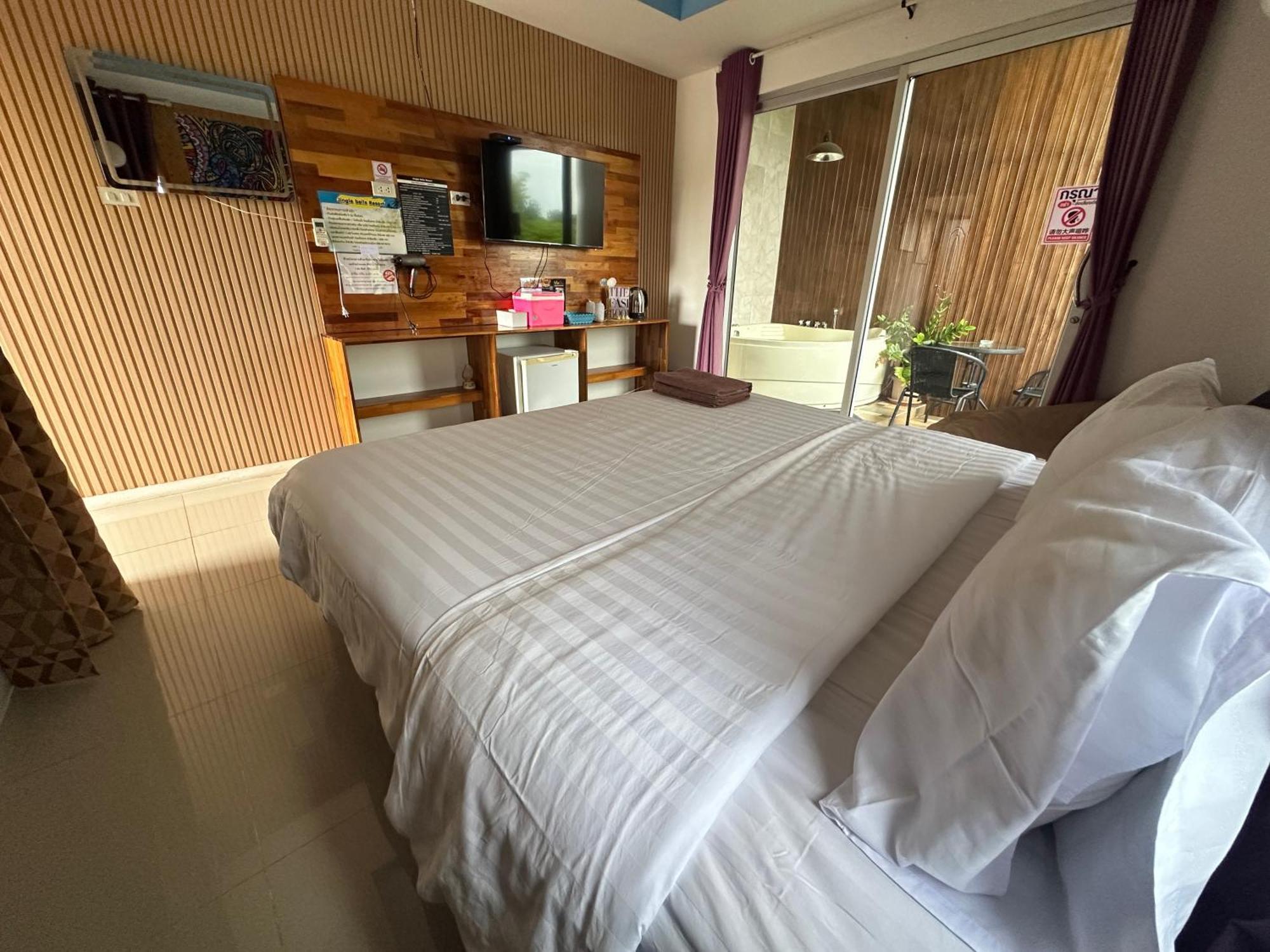 Preawwaan Seaview Ko Laan Hotel Ко Ларн Екстериор снимка
